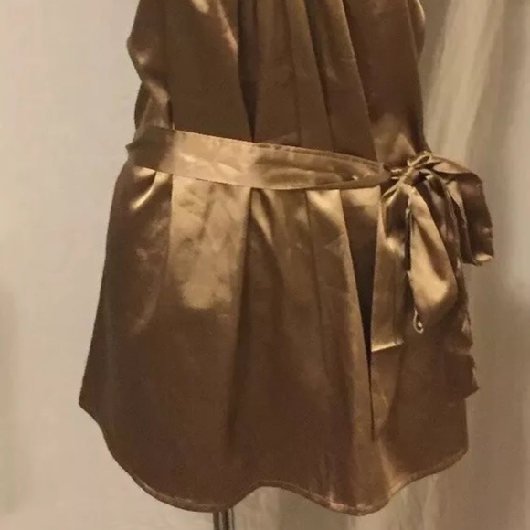 Women’s XL gold halter tie back. Tie waist, blouse - Picture 3 of 8
